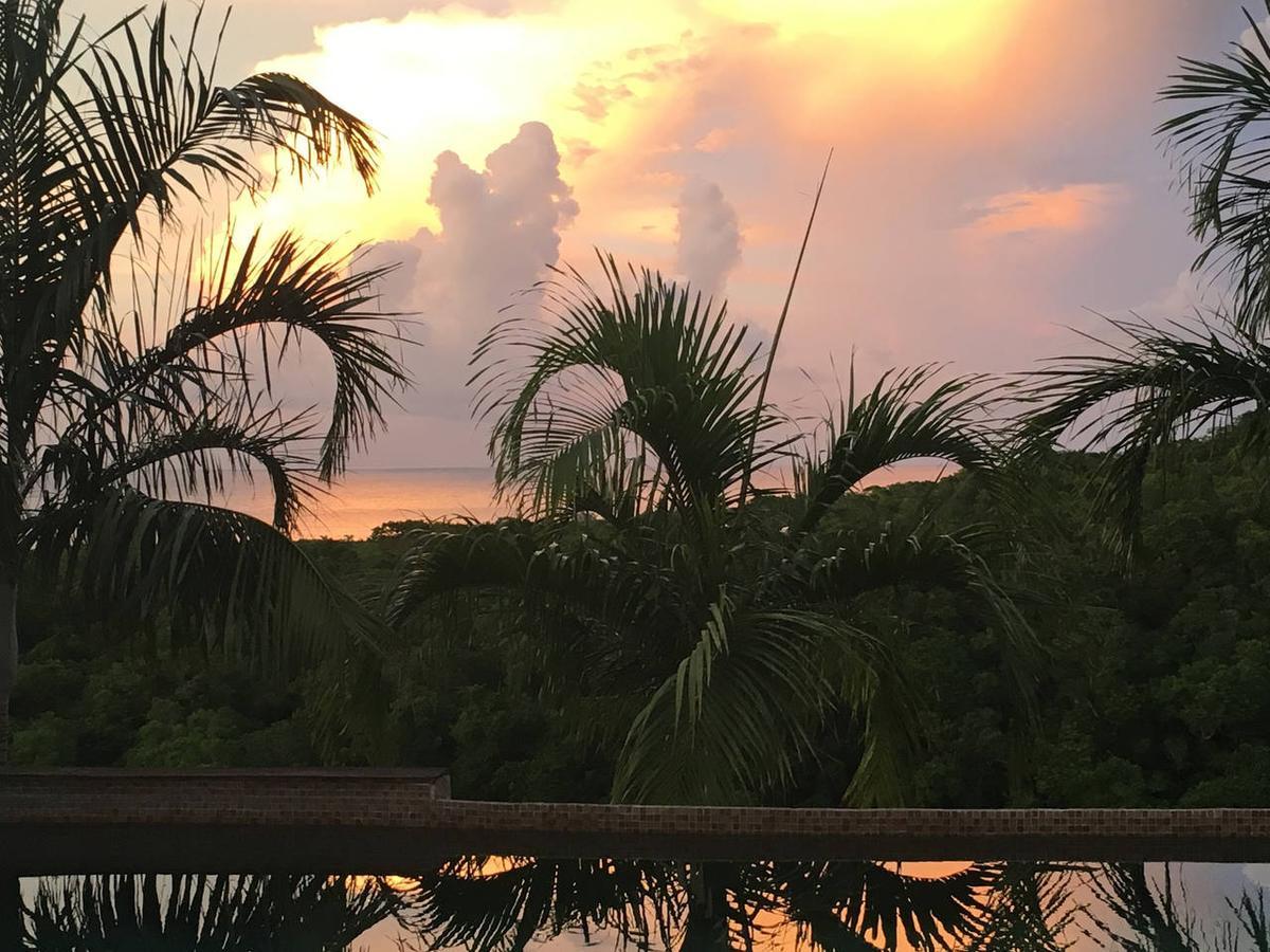 Luxury Villa Sleeps 6, Beach Access, モンテゴ・ベイ エクステリア 写真