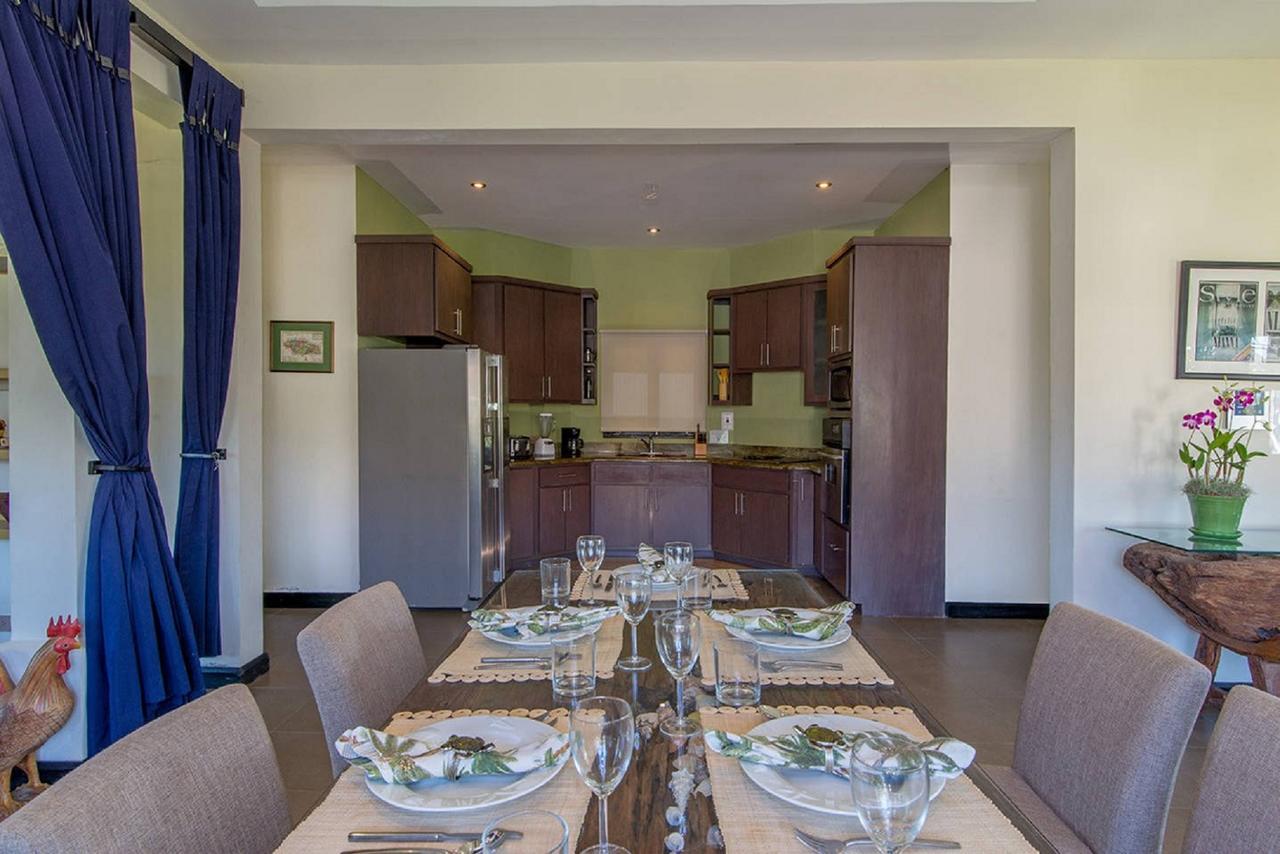 Luxury Villa Sleeps 6, Beach Access, モンテゴ・ベイ エクステリア 写真